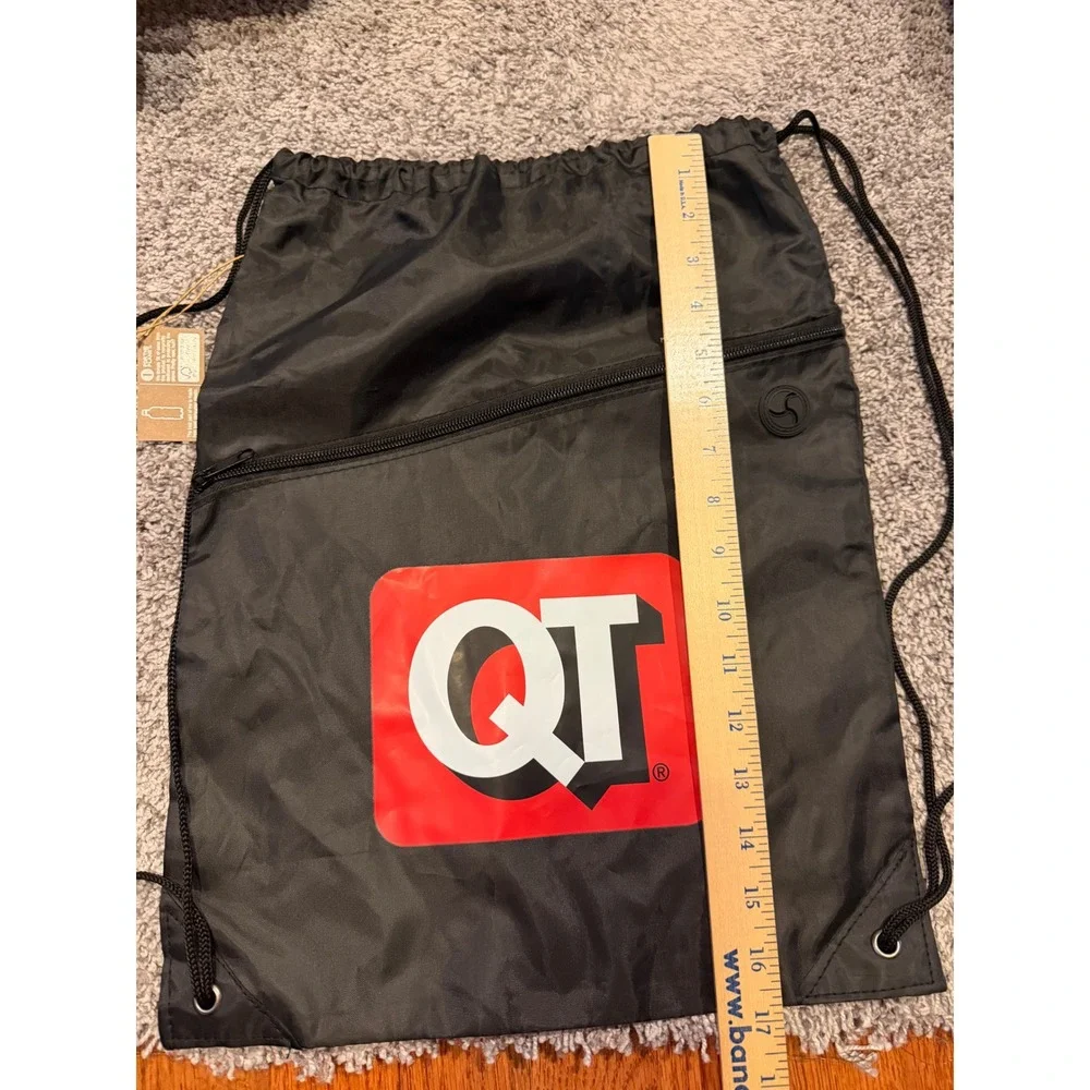 QuikTrip Drawstring Backpack Unisex OS Black QT Logo Recycled Cinch Bag Zipper